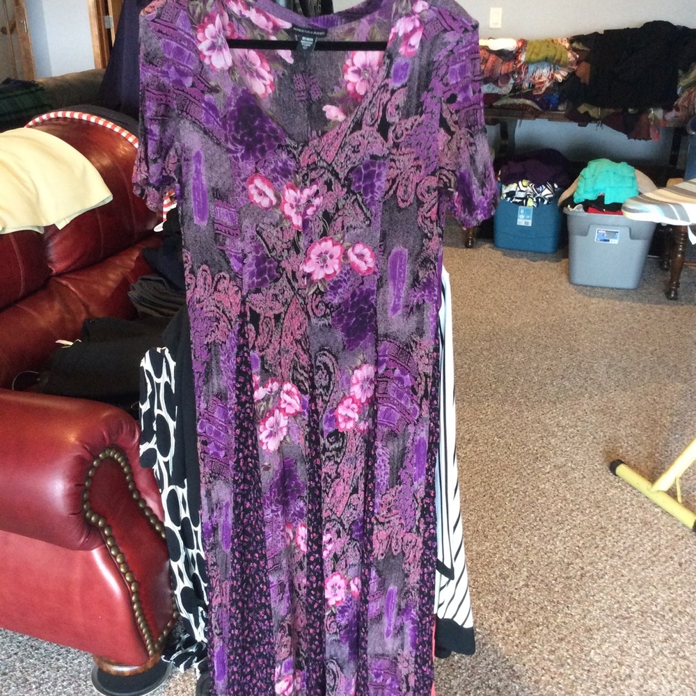 Lavender floral short sleeve dress